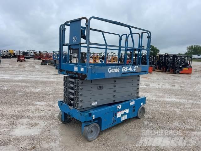 Genie GS-4047 Scissor lifts