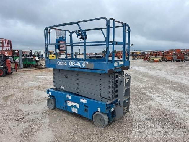 Genie GS-4047 Scissor lifts
