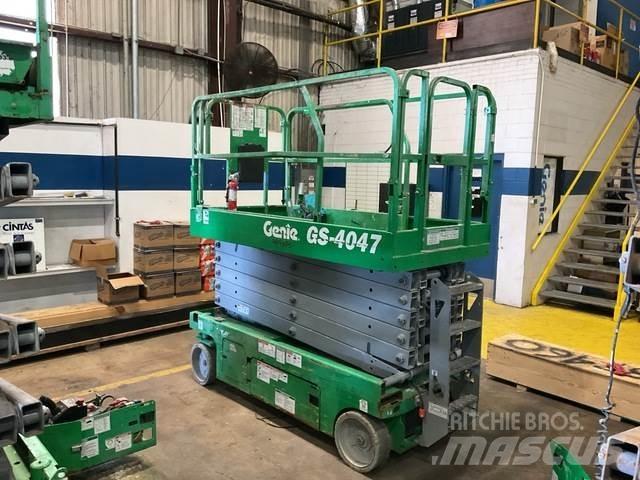 Genie GS-4047 Scissor lifts