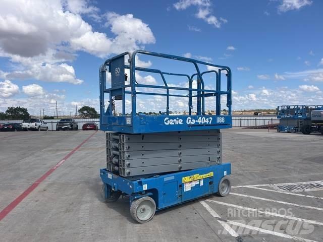 Genie GS-4047 Scissor lifts