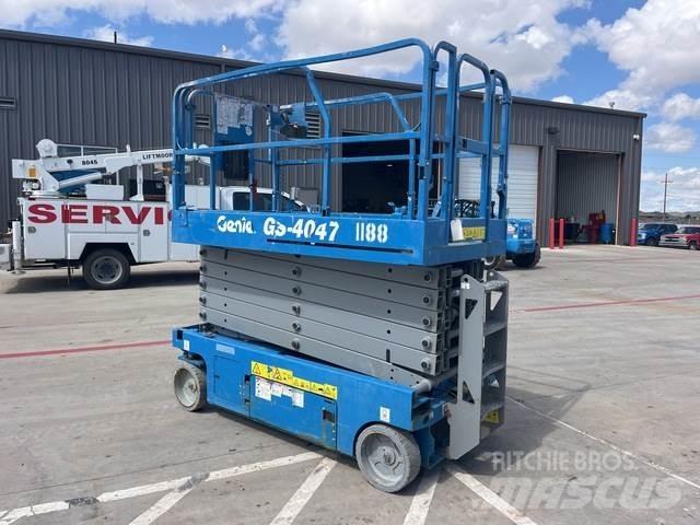 Genie GS-4047 Scissor lifts