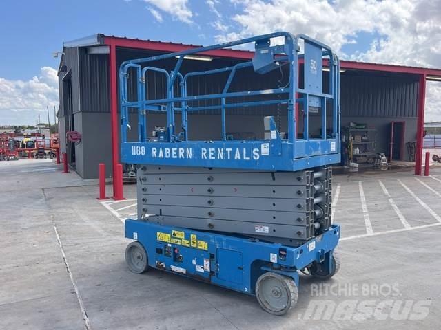 Genie GS-4047 Scissor lifts
