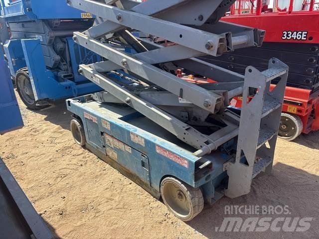 Genie GS-4047 Scissor lifts