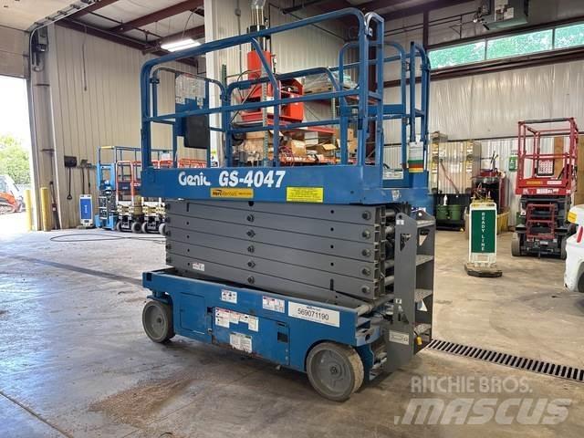 Genie GS-4047 Scissor lifts