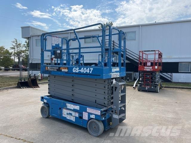 Genie GS-4047 Scissor lifts