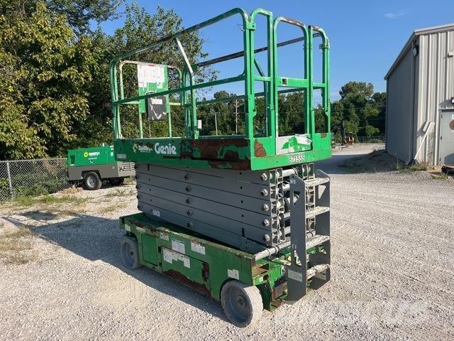 Genie GS-4047 Scissor lifts