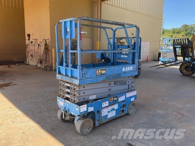 Genie GS1930 Scissor lifts