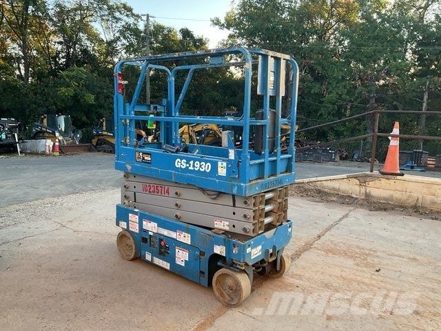 Genie GS1930 Scissor lifts