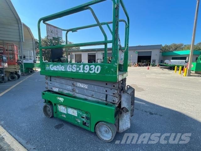 Genie GS1930 Scissor lifts