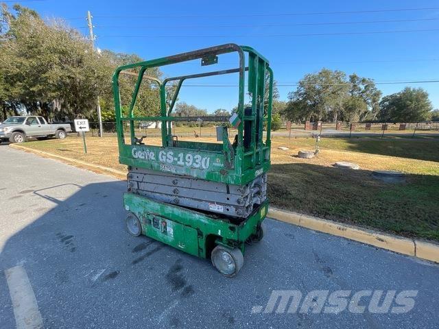 Genie GS1930 Scissor lifts