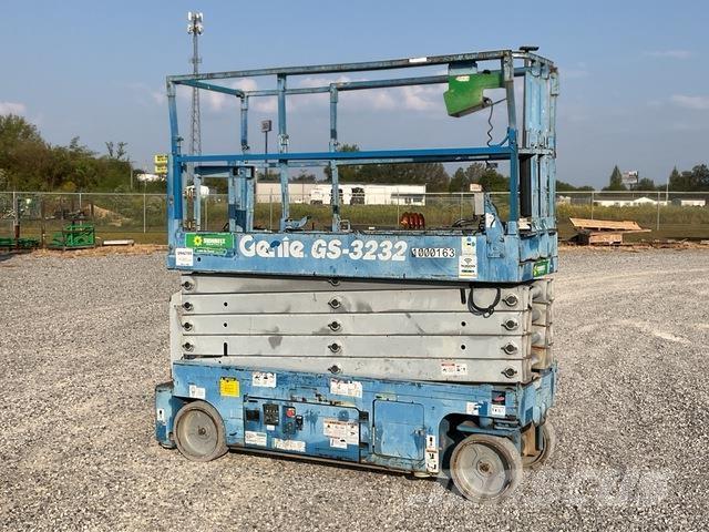 Genie GS3232 Scissor lifts