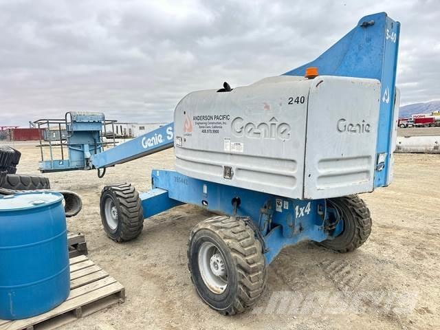 Genie S-40 Construction - Others