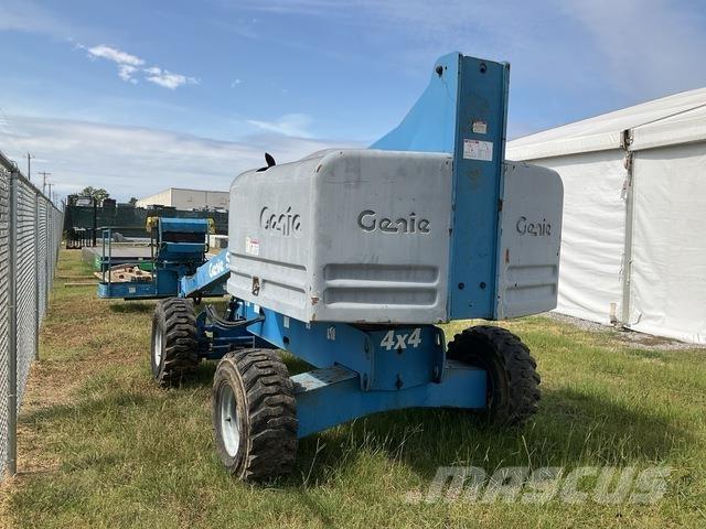 Genie S-40 Telescopic boom lifts