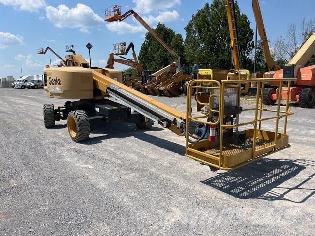 Genie S-40XC Telescopic boom lifts