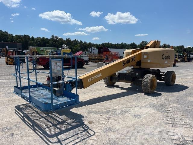 Genie S-40XC Telescopic boom lifts