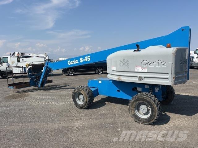 Genie S-45 Construction - Others