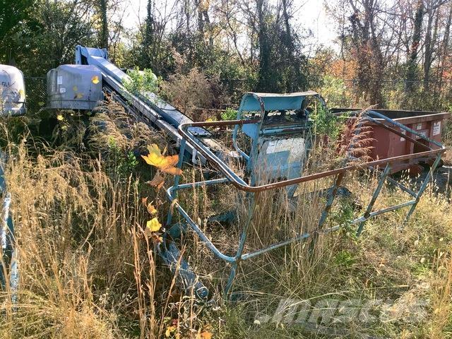 Genie S-60 Telescopic boom lifts