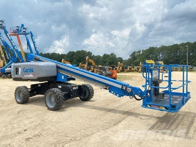 Genie S-60XC Telescopic boom lifts