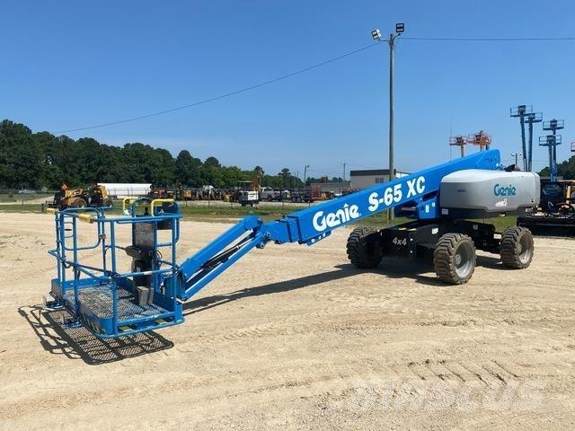 Genie S-65XC Telescopic boom lifts