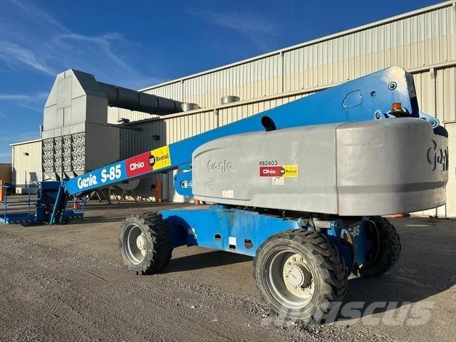 Genie S-85 Telescopic boom lifts