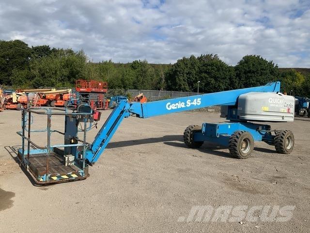 Genie S45 Telescopic boom lifts