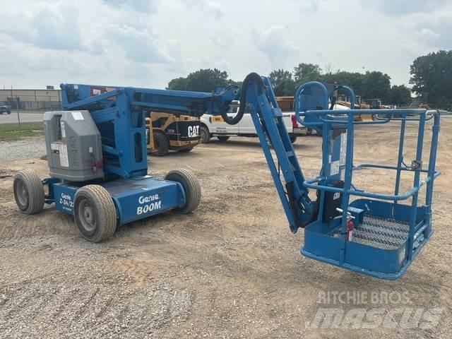 Genie Z-34/22 Articulated boom lifts