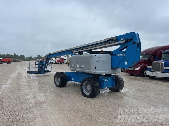 Genie Z-80/60 Articulated boom lifts