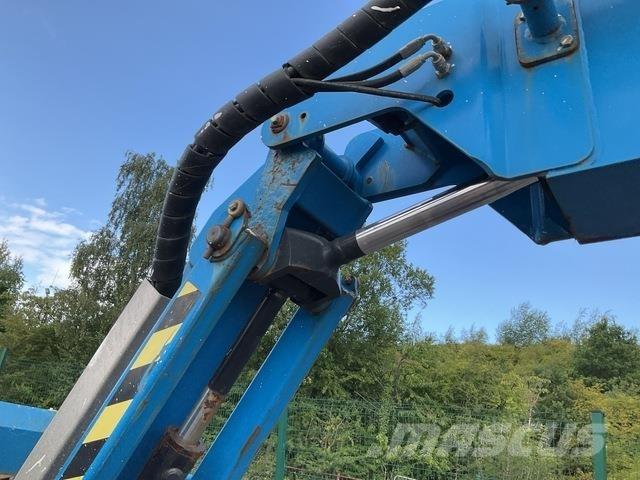 Genie Z-80/60 Articulated boom lifts