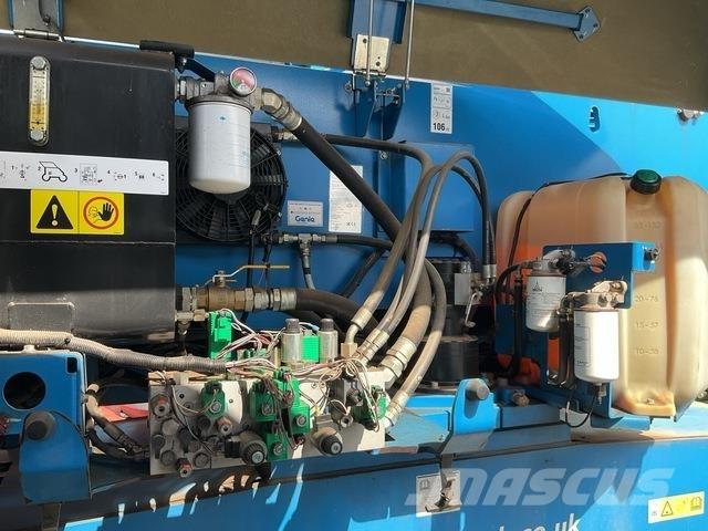 Genie Z80 Articulated boom lifts
