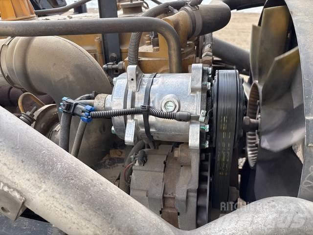GMC T7500 Construction - Others