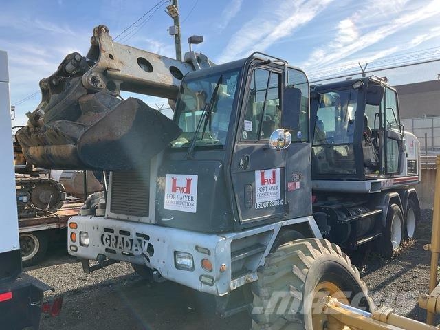 Gradall XL4100 Wheeled excavators
