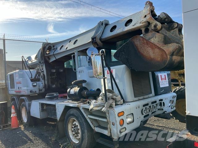 Gradall XL4100 Wheeled excavators