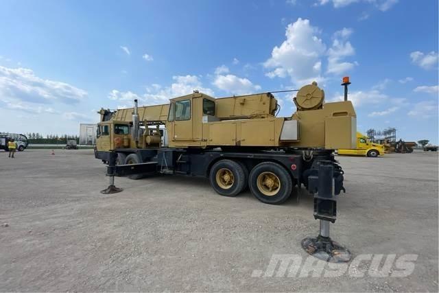 Grove TMS-300B Tracked cranes