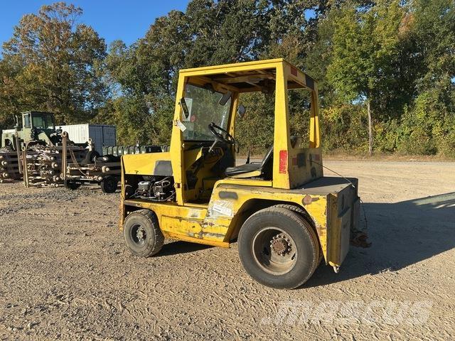 Harlan  Towing trucks