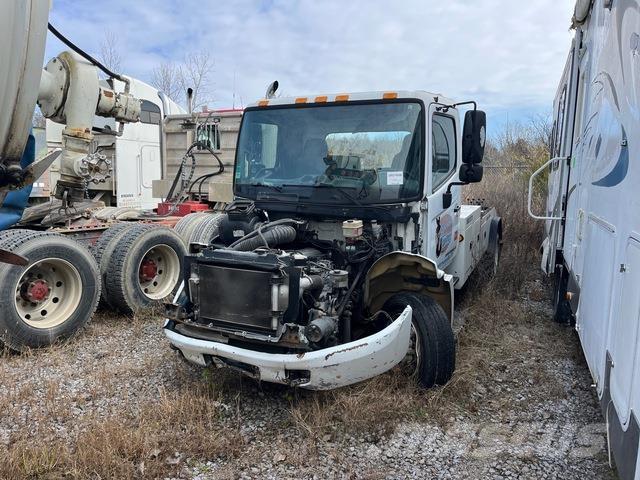 Hino  Recovery vehicles