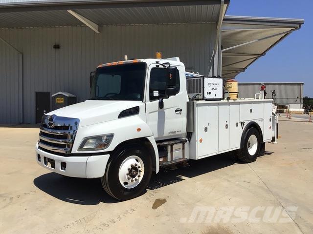 Hino 338 Municipal / general purpose vehicles