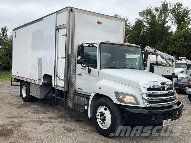 Hino 338 Waste trucks