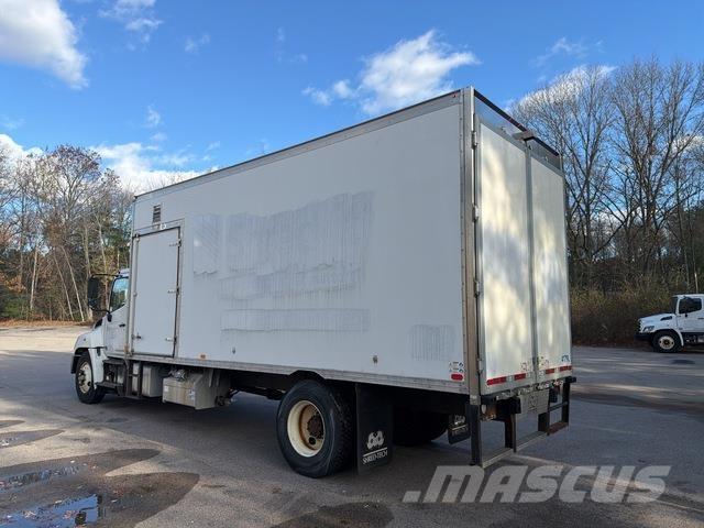 Hino 338 Box body trucks
