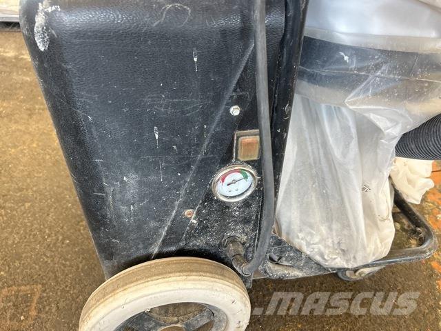 Husqvarna S26 Construction - Others
