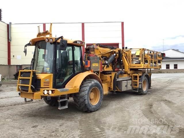 Hydrema 912 Truck & Van mounted aerial platforms