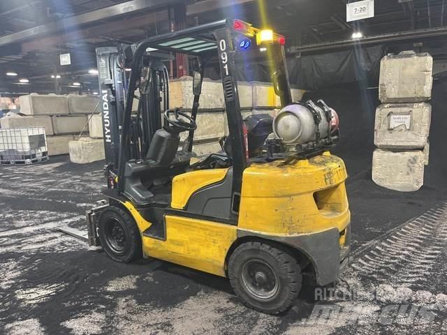 Hyundai 25L-7A Construction - Others