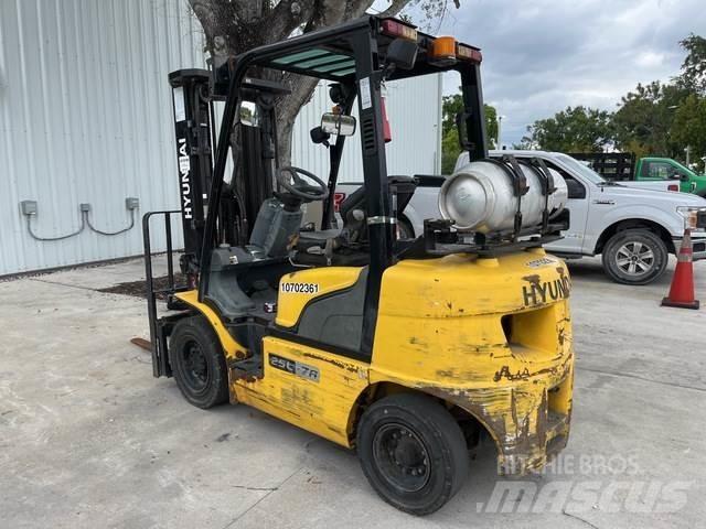 Hyundai 25L-7A Construction - Others
