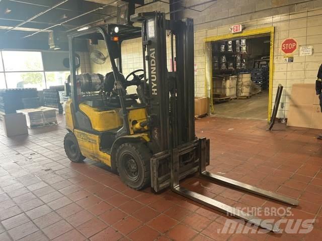 Hyundai 25L-7A Construction - Others