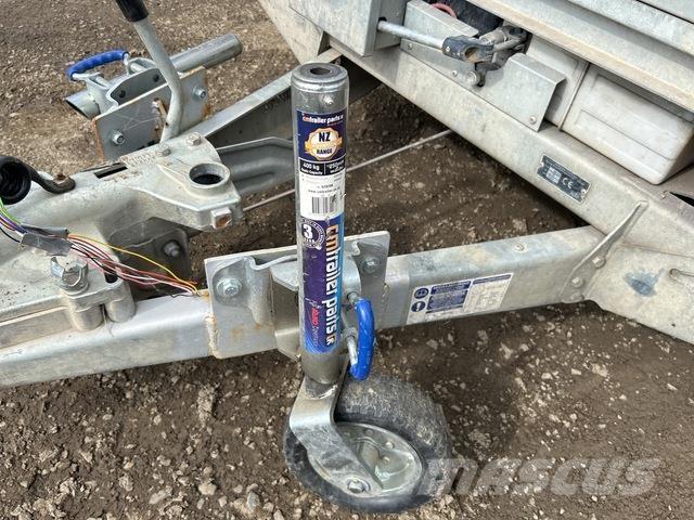 Ifor Williams  Vehicle transport trailers