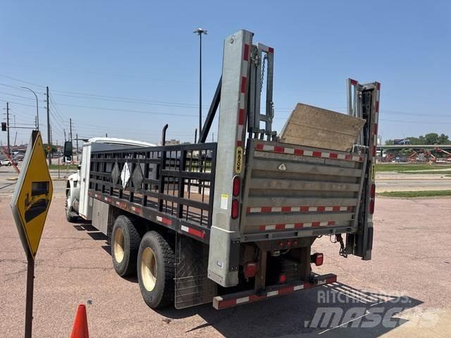 International  Flatbed / Dropside trucks