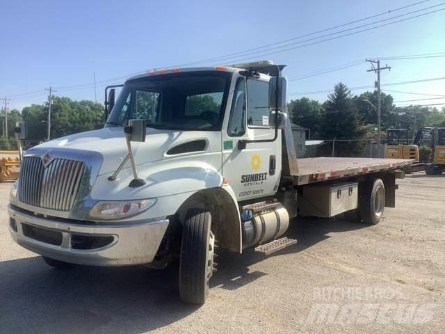  INTERNATL 4300 Recovery vehicles