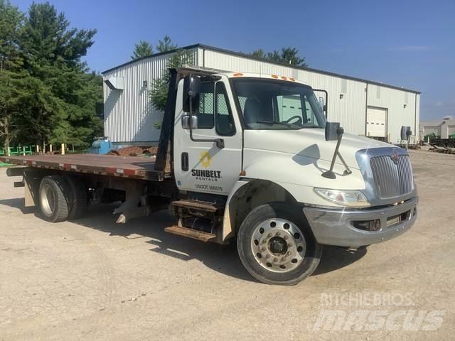  INTERNATL 4300 Recovery vehicles