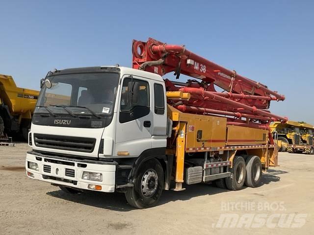 Isuzu  Concrete pump trucks