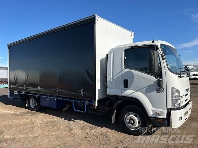 Isuzu FRR 600 Curtainsider trucks