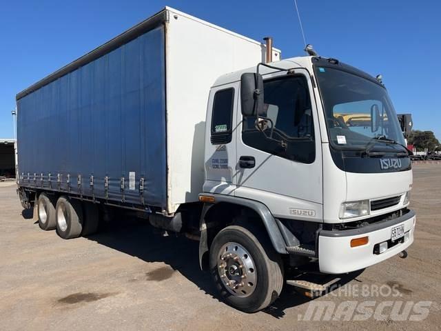 Isuzu FVR 950 Curtainsider trucks